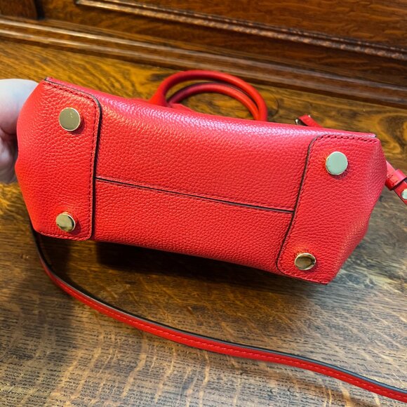 MICHAEL KORS Bright Red Leather Crossbody - Picture 11 of 14